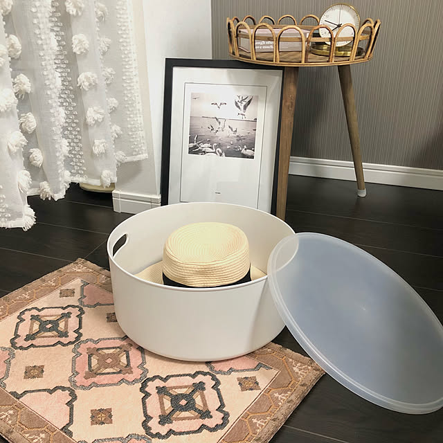 IKEA 雑貨,ラグ,アートポスター,ラタン家具,無印良品,帽子収納,ラタン,Bedroom,型くずれなし,帽子箱,やわらかポリエチレンケース,レースカーテン,ブラウン doremiの部屋