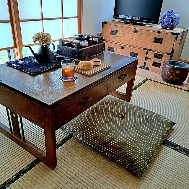 Overview,カフェ風インテリア,古民家カフェ,古道具,蚤の市,骨董,古材風,紫陽花,ドライフラワー,紫陽花ドライ,花手水,和箪笥,文机,火鉢,オイルさし,古道具のある暮らし,楽しい暮らし,心地よい暮らし,おうち時間,居心地の良い家,ガーデン雑貨,アンティーク,インテリア,イベント参加,はなのある暮らし,スノコトレイ,古布のある暮らし,三枚投稿,niko and… kazuraの部屋