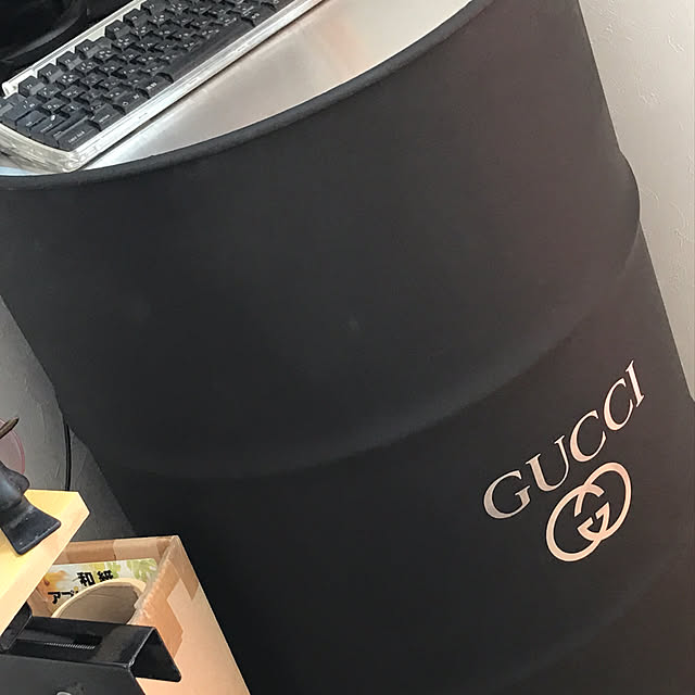 My Desk,GUCCI,PCデスク,ステンレス天板,ドラム缶テーブル,DIY,ステンシル masaの部屋