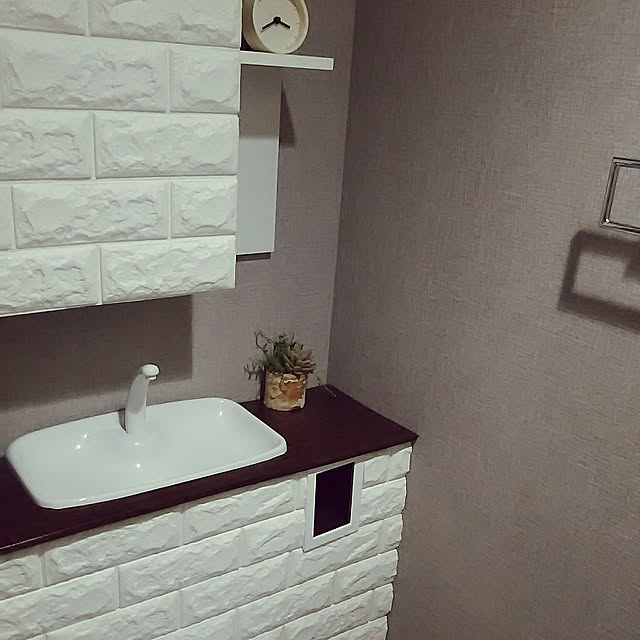 Bathroom,Daiso,タンクレス DIY,タンクレス風,タンクレス風トイレDIY,DAISOクッションレンガシート,100均アイテム suzu24の部屋