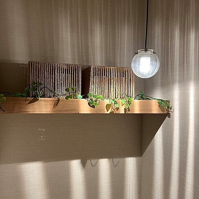 Bathroom,10分でできる,roomclip,RoomClip mag,すべて100円素材,簡単に作れる収納棚,ダイソー商品,ダイソーの収納ボックス,トイレットペーパー収納,棚がなければ作ればいい,突っ張り棒2本で棚はできる,オシャレに木目調,誰でも出来るDIY,ぜひ作ってみてください♥ es__baabaの部屋