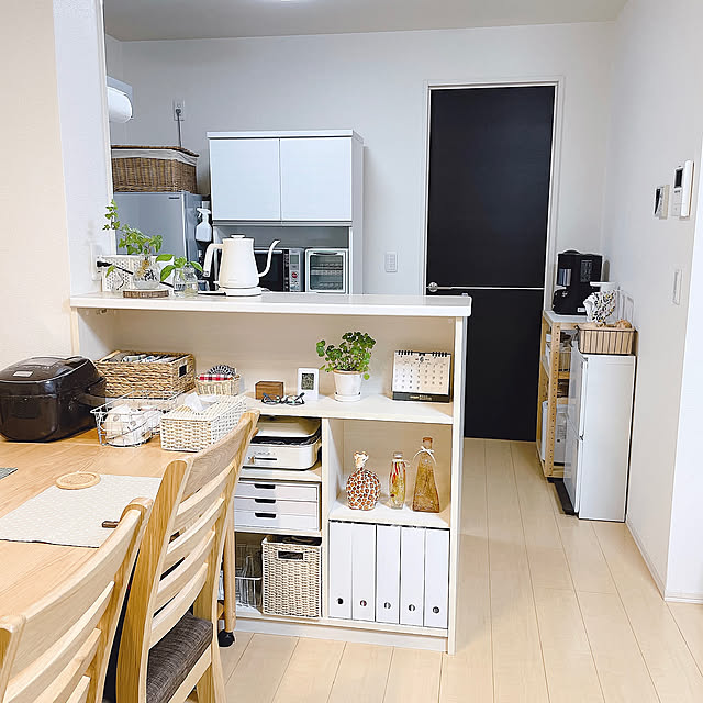 ブルーノホットプレート,カゴ収納,ニトリ,セリア,シンデレラフィット,カウンター下,カウンターキッチン,2LDK,ナチュラル,二人暮らし,賃貸,Overview asuの部屋