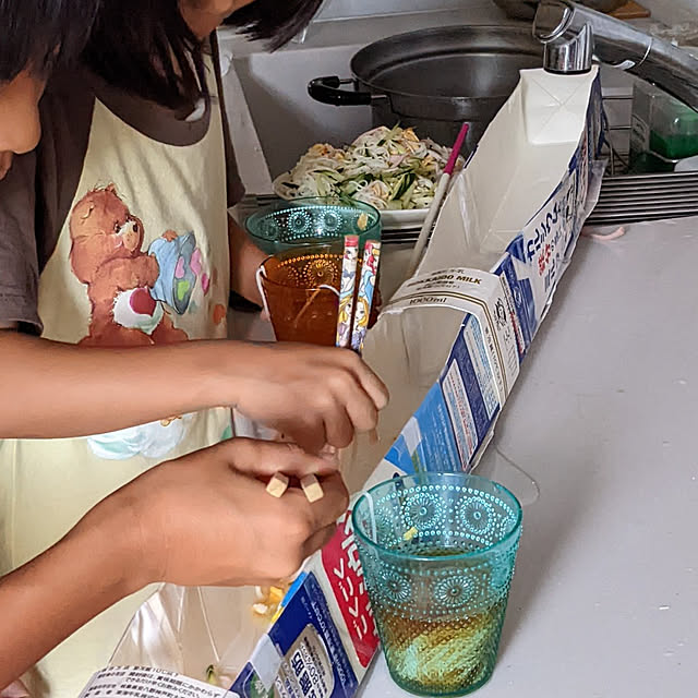 Kitchen,子どもと暮らす,流しそうめん自作,牛乳パックリメイク robokoの部屋