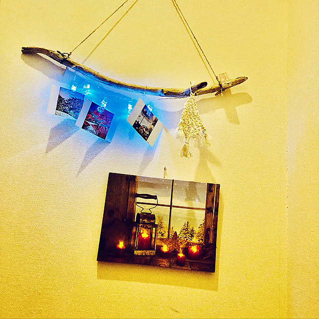 ダイソーライト,流木インテリア,流木,RCの出会いに感謝♡,見てくれてありがとう♡,クリスマスウォールディスプレイ,クリスマス,階段壁,monnさんのマクラメツリー,クリスマスファブリックライトパネル,藤城清治さんのカレンダー切り抜き,ダイソークリップライト200円,拾った流木,On Walls CoCo0617の部屋