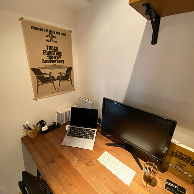 デスク,ひとり暮らし,東京,ポスター,ワンルーム,一人暮らし,My Desk Shoheyの部屋