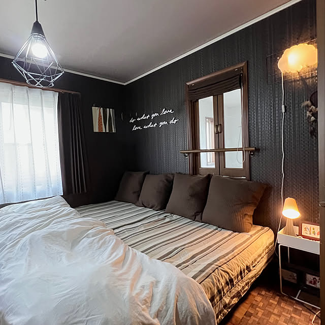 ニトリのベッド,寝室,海外インテリア,北欧インテリア,中古住宅,Bedroom tihaの部屋
