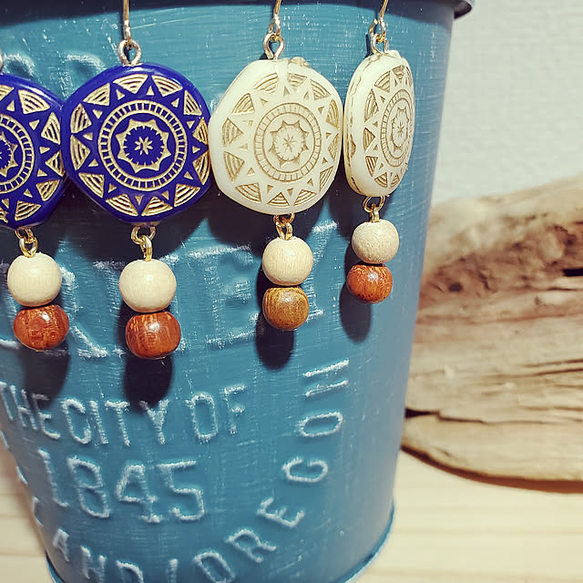 わたしのハンドメイド 冬,アンティークビーズ,ハンドメイド,ディスプレイ用流木,ウッドビーズ,手作りアクセ,My Desk HAKの部屋