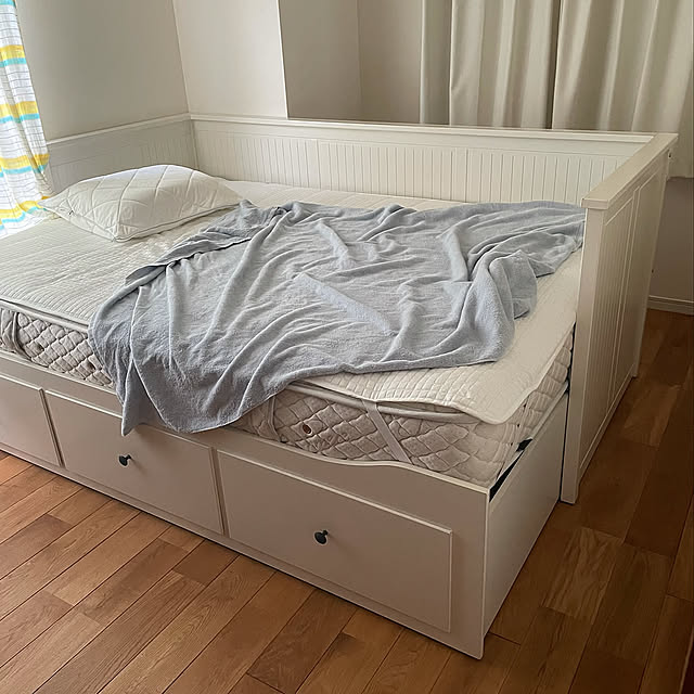 接触冷感寝具,冷感寝具,寝室,可動式ベッド,タオルケット,毛布,夏寝具,IKEA,ベッド下収納,収納スペース,Bedroom Eriの部屋