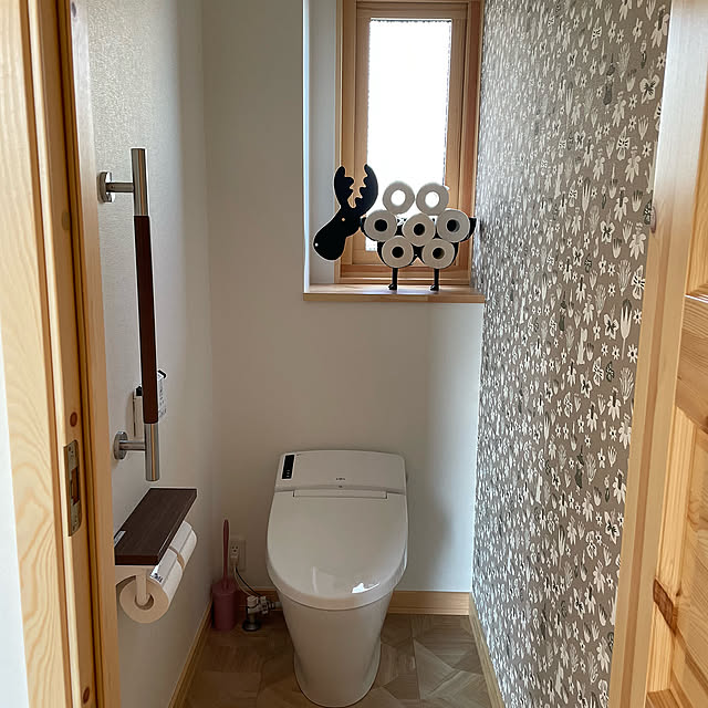 トイレのインテリア,買ってよかったもの,北欧,ナチュラル,スウェーデンハウス外壁,心地よい暮らし,北欧インテリア,ムーミン,スウェーデンハウス窓,ムーミングッズ,カフェ風,スウェーデンハウスの暮らし,スウェーデンハウスオリジナル,スウェーデンハウス,木のぬくもり,木のある暮らし,好きな風景,Bathroom kts.swhの部屋