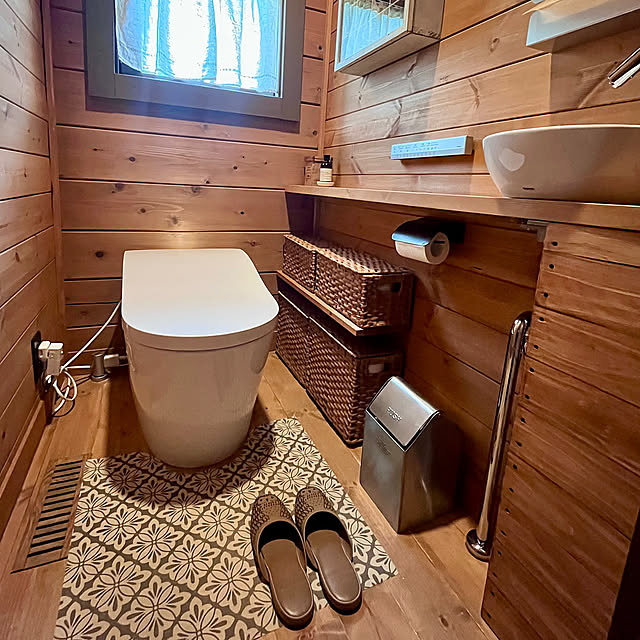 Bathroom,かご・バスケット,DIY,ログハウス,BESSの家,雑貨好き,木のある暮らし,すっきり暮らす,BESS カントリーログ,トイレのインテリア minakoの部屋