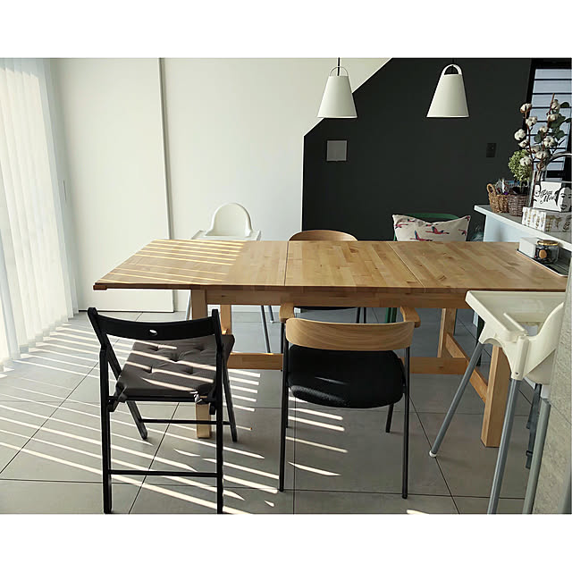 Kitchen,バーチカルブラインド,ペンダントライト,ダイニング照明,ダクトレール,ルイスポールセン,アバーヴ,イケア,IKEA,アデペシュ,折りたたみ椅子,ハイチェア,ダイニングチェア,ダイニングテーブル,ダイニング,アクセントクロス,シンプルモダン,こどものいる暮らし,建具 Reiの部屋