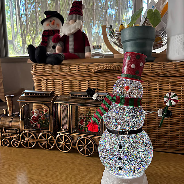 My Desk,メリークリスマス,Costco オーナメント,COSTCO,クリスマスオーナメント,クリスマス雑貨,クリスマスディスプレイ,クリスマス,観葉植物,照明,IKEA,雑貨 Yukiの部屋