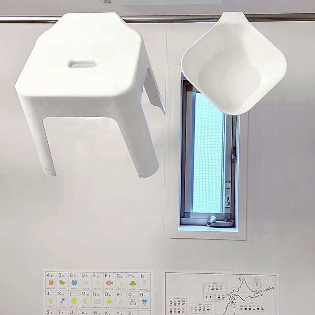 おすすめアイテム,寝室,シンプル,ペンダントライト,ホワイトインテリア,シンプルモダン,部屋干し,Pid4M,シンプルが好き,シンプルインテリア,マグネット収納,すっきり暮らす,ホワイトグレー,バスチェア&洗面器,浮かす収納,マモルーム,きれいに保つ chimの部屋