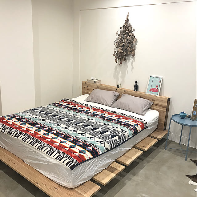 寝具,西海岸インテリア,IKEA,リノベーション,西海岸,カリフォルニアスタイル,カルフォルニアスタイル,WTW,モルタルの床,DIY,ドライフラワー,Bedroom diy-bosscoの部屋