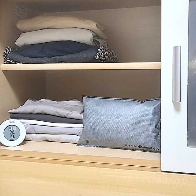 My Shelf,湿気対策,クローゼット,梅雨,カビ対策,調湿,炭八,臭い対策,半永久,タンス,エコ,サステナブル zmr.lの部屋