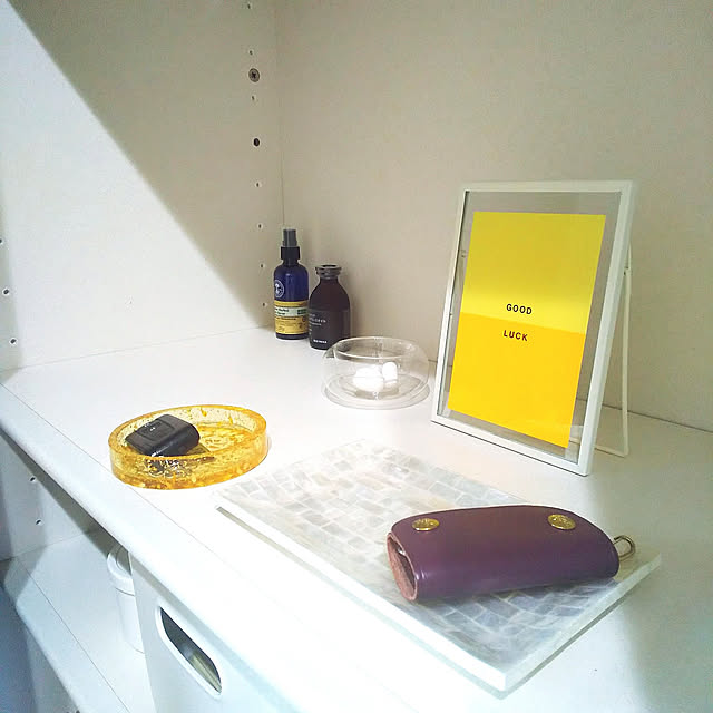 Entrance,プチプラアイテム,見せる収納,目隠し収納,収納,買ってよかったもの,シェルトレイ,フォトフレーム,無印,無印良品,KINTO,生活の木,アロマストーン,アロマストーン無印良品,プチプラ,プチプラインテリア,プチプラ雑貨,ガラス,シェル,アロマ,香りのある暮らし rikkyの部屋