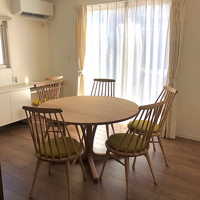 キッチン横並びダイニング,丸テーブル,カリモク,2021年,My Desk hanaの部屋