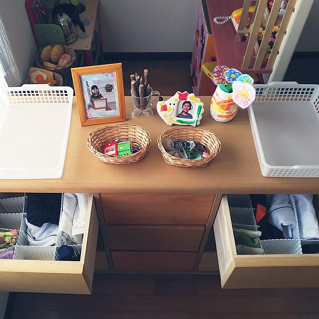 My Shelf,こどもと暮らす。,いいね&フォローありがとうございます☆,片付けやすい部屋,スッキリ暮らす,子ども部屋,賃貸でも楽しく♪,子どもの部屋模様替え,子ども部屋 女の子,子ども収納,子ども部屋収納,DAISOのかご,DAISO収納仕切り,子ども服収納 ahahaの部屋