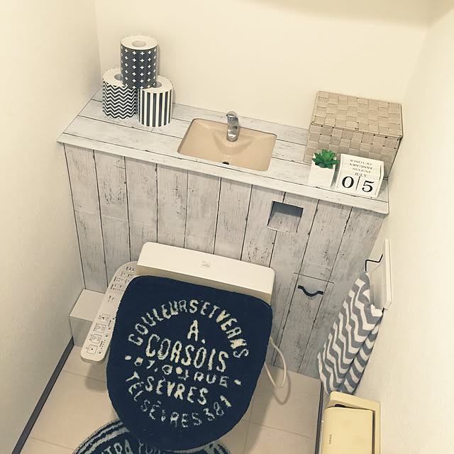 Bathroom,タンクレスDIY,壁紙屋本舗,テラコッタ風,クッションフロア,タンクレス風,ダイソー,3Coins,セリア,フェイクグリーン,リメイクシート,たくさんのいいね！ありがとうございます♡,タンクレス風トイレDIY,タンクレス風トイレ,タンクレス DIY reimomoの部屋