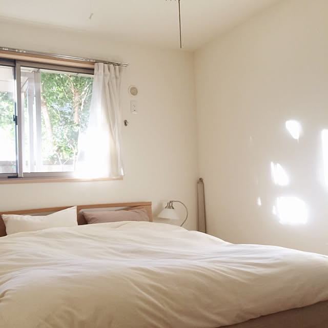 Bedroom,ミニマリストに憧れて,シンプル,ニトリ,ホワイトインテリア,ベッド,IKEA,カーテン Asaminの部屋