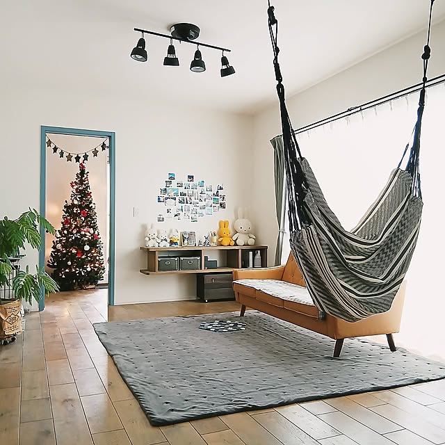 Lounge,2025年,ハンモック,ラシエスタ,ハンモックのある暮らし,ハンモックジャパン,miffy,ミッフィー,ぬいぐるみ,無垢床,クリスマスツリー,無印良品,カリモク60,テレビ台 womiの部屋