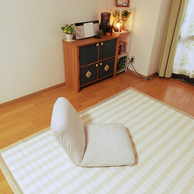 Lounge,RoomClipアンケート,ニトリデコホーム,北一硝子ランプ,座椅子 Akemiの部屋