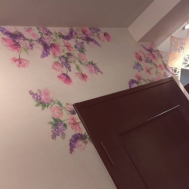 On Walls,安上がりな壁リメイク,コメントお気遣いなく♡,デコパージュ,ペーパーナプキンデコパージュ,壁をデコパージュ,花柄好き♡,壁をどうにかしたい Hanaの部屋