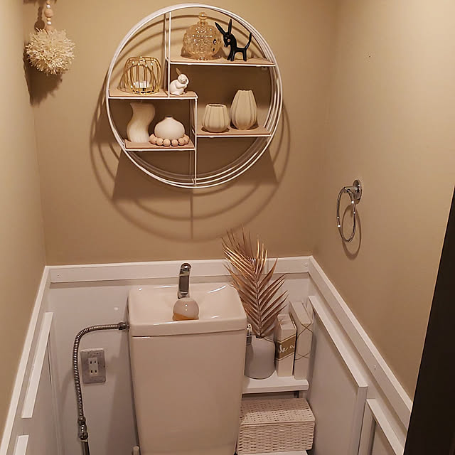 Bathroom,DIY,ミックスインテリア,ペンキ,ペイントDIY,モールディング,ダイソー,ダイソーの500円商品,ダイソーのフレーム,ダミーブック,ダミーブック手作り,SHEIN,SHEINのウォールステッカー,トイレのリメイクdiy,YouTubeに載せてます(^-^),YOUTUBE mhkの部屋