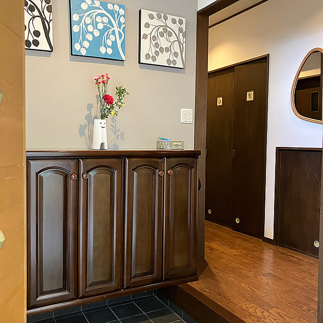 Entrance,家庭訪問前の大掃除,家庭訪問,レトロ,玄関,リノベーション物件,IKEA花瓶,IKEAの鏡 lalaの部屋