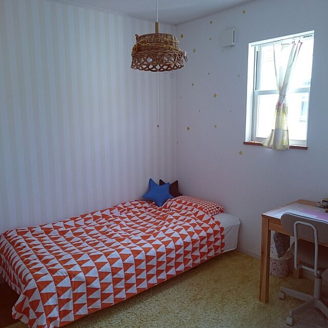 Bedroom,子供部屋,子供部屋女の子,こどもと暮らす。,IKEA,無印良品,ベルメゾン,ほし,momo natural,脚付きマットレス yusumiaの部屋