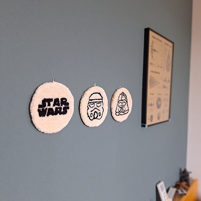 Bedroom,DIY,パンチングニードル,パンチニードル初心者,スターウォーズ,壁面飾り,リノベーション,アートポスター,義実家暮らし,男部屋,手芸好き,スターウォーズロゴ,ダース・ベイダー,ストームトゥルーパー otokiの部屋