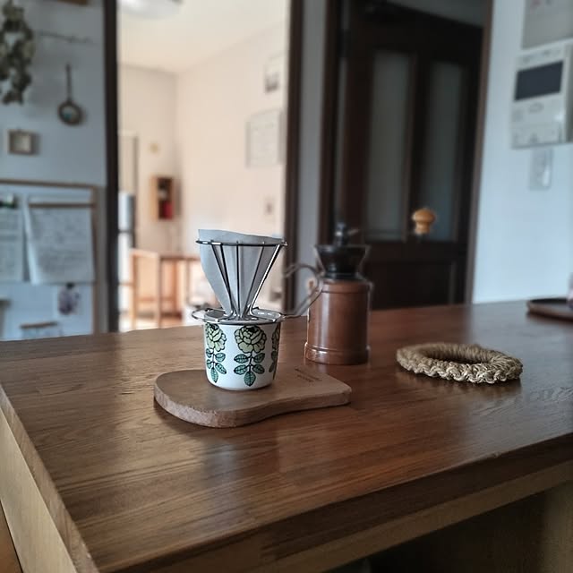 My Desk,コーヒー,ドリッパー,下村企販,珈琲考具,いいねと、フォローの押し逃げすみません！,いいね！いつもありがとうございます♡,マンション暮らし,築古マンション,リノベーション,低予算リノベ,北欧好き,ラテマグ,珈琲タイム,可愛いものが好き,素朴なものが好き,こどもと暮らす sakiの部屋