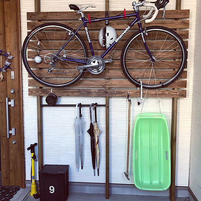 DIY,Entrance,ロードバイク壁掛け,クロスバイク収納,ウォールラック,傘立てならぬ傘かけ,ラブリコアイアン emykuの部屋