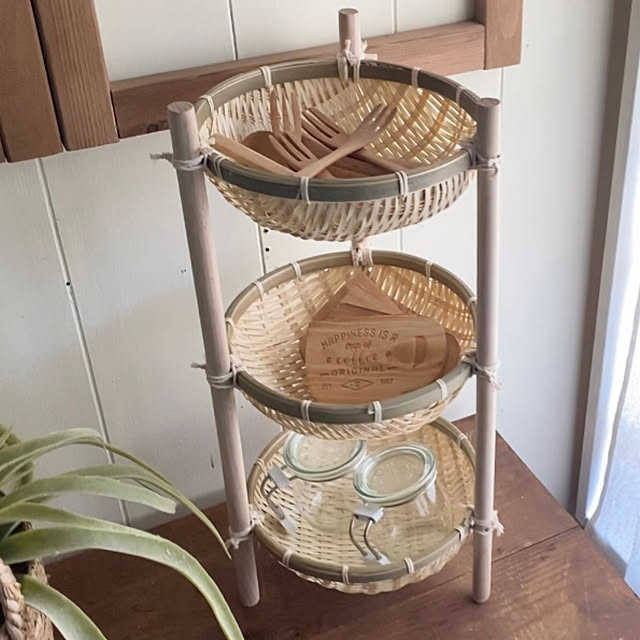 ざる収納,かご収納,100均,DIY,手作り家具,セリア,収納棚,簡単DIY,100均DIY,セルフリノベーション,My Shelf arch.to.meetの部屋