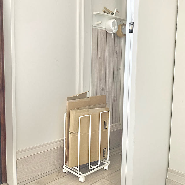夏のスペシャルクーポン,RoomClipショッピング,tower,土間収納,リメイクシート,玄関のたたき,ダンボールストッカー,ホワイトインテリア,Entrance mariiiiの部屋