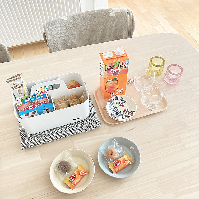 フロストベリー,ジョージジェンセン ダマスク,KALDI,iittala Teema,お菓子収納,シンプルインテリア,北欧インテリア,丁寧な暮らし,スウェーデンハウス ,北欧,北欧雑貨,iittala kivi,収納,ミナペルホネン,My Desk Swedishの部屋