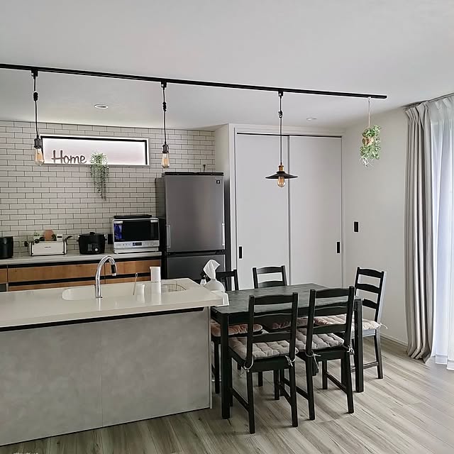 Overview,愛用の家具,IKEA,リノベーション,LIXIL,グレージュエルム,プラズマクラスター冷蔵庫,ダクトレール,ペンダントライト,リメイク,リメイクシート,ライトグレイン,ホワイトスタッコ,高窓,フェイクグリーン,サブウェイタイル風壁紙,オートディスペンサー,イベント投稿 ya_maの部屋