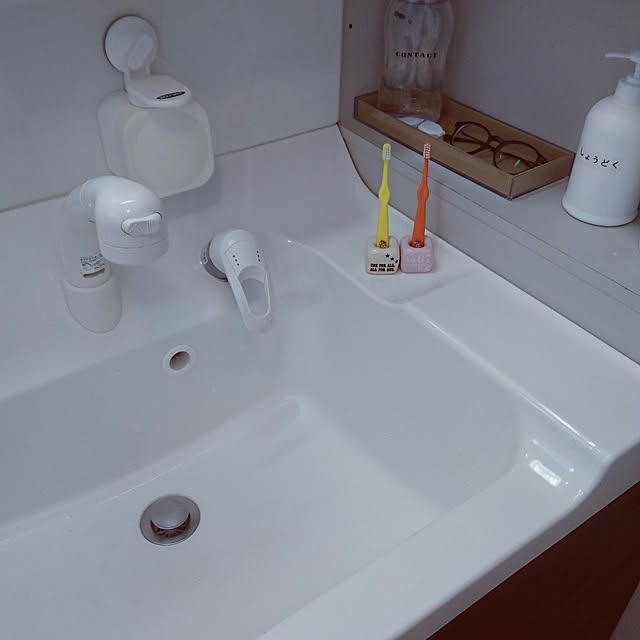 Bathroom,ダイソー,洗面所,歯ブラシたて,メガネ,コンタクト,ソープディスペンサー,IKEA,ハンドソープ,RoomClip mag 掲載 mmmの部屋