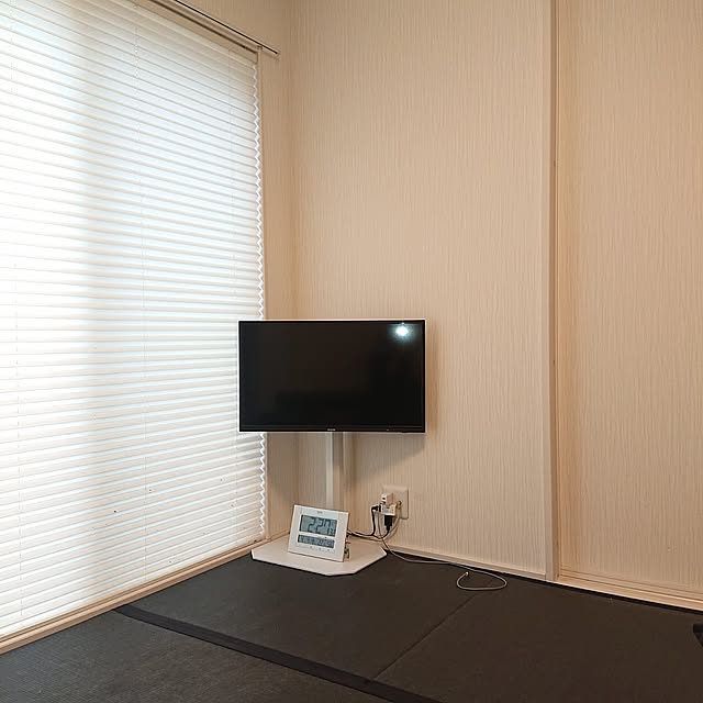 Overview,モノトーン好き,すっきり暮らしたい,カメラマークだらけ,カメラマーク消し☆,いいね、フォロー本当に感謝デス☺︎,シンプルな暮らし,シンプルモダンに憧れる,みて頂きありがとうございます♡,和室,黒い畳,首降り壁寄せテレビスタンド,ニトリ,ロータイプ hmkykの部屋