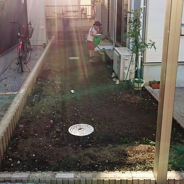 Entrance,神奈川県民,手付かずの庭,子供と暮らす,庭つくり中,定点観測 yurijiの部屋