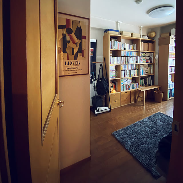 絨毯はIKEA,割れない鏡,LEGERのポスターは新婚の時購入,掃除,ムーンライト,長男部屋,無印本棚,NKSS=濃厚接触者,Bedroom amyの部屋