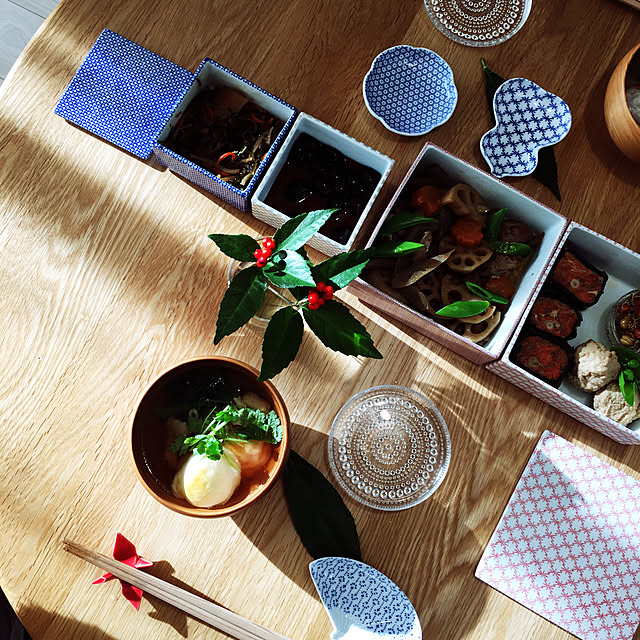 My Desk,東屋,重箱,time&style,カステヘルミ,お雑煮,お節もどき,お節,ダイニングテーブルの上,食卓,ittala,scope version.R sheの部屋