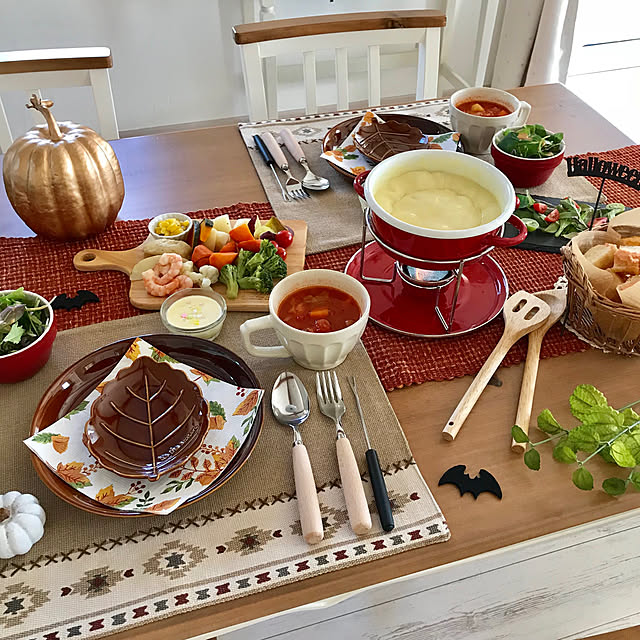 Lounge,ハロウィンインテリア,フレンチカントリー,メルヘンカントリー,ニトリ2018秋冬食器モニター,モニター当選,テーブルコーディネート,ダイニングテーブル,海外インテリアに憧れる,物語に出てくるようなおうちに憧れる♡,秋冬インテリア,ニトリ,リビングダイニング,モニター当選ありがとうございます♡,絵本に出てくるような家 lala.waltzの部屋