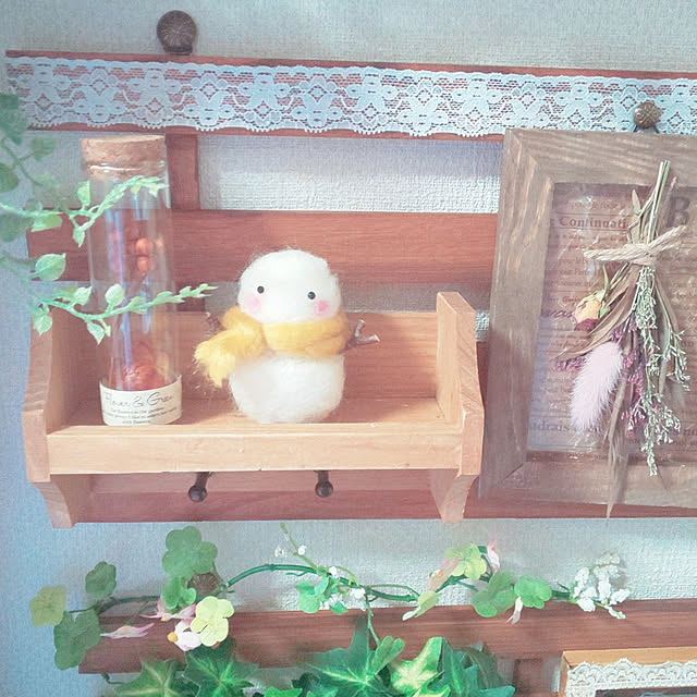 My Shelf,羊毛フェルト初心者,おうち時間♡,ハンドメイド,雪だるまちゃん♡,雑貨,雑貨屋さん大好き♡♡,100均大好き♡,生活感をなくしたい,マンション暮らし,ナチュラルインテリア,おしゃれで可愛く,ダイソー,大好きな物に囲まれて暮らす♡,グリーンのある暮らし,おしゃれなお部屋に憧れる,RCの出会いに感謝♡,みなさんの素敵なインテリアに癒されてます,いいね&フォローありがとうございます☆ harumoeの部屋