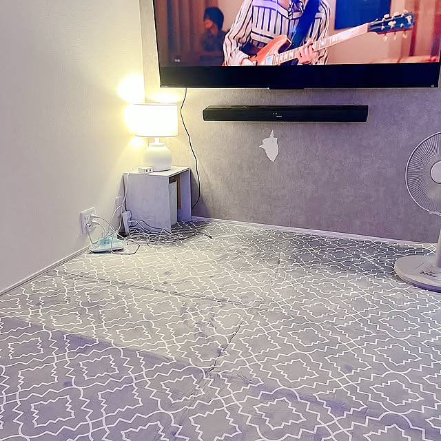 Lounge,間接照明のある暮らし,間接照明,しまむら,しまむらのラグ,65型TV,65インチ,壁掛けテレビ,壁掛けテレビDIY,グレー好き,グレー×ホワイト,建売,建売住宅,建売を自分好みに♡,白が好き yun.mkrの部屋