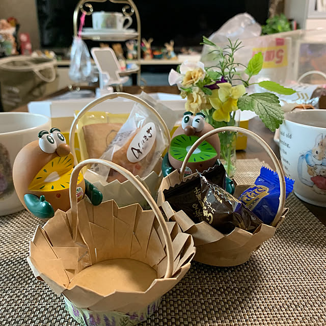 My Shelf,クッキー入れてみた,紙コップで籠,紙コップリメイク,使い方いろいろ,ティータイム,癒し,RCの出会いに感謝♡,いつもいいねやコメありがとうございます♡ Aqettyの部屋