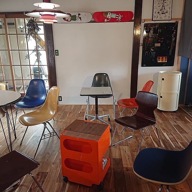 Lounge,レトロ,イームズ,ミッドセンチュリー,コンポニビリ,ボビーワゴン,古民家,昭和レトロ,ウーテンシロ artfieldの部屋