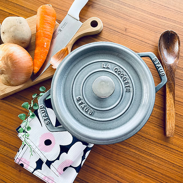 My Desk,無水料理,肉じゃが,マリメッコ,STAUB,定番アイテム,いいね！コメント！うれしいです♥,RoomClipの出逢いに感謝♡,J.A.HENCKELS manchanの部屋