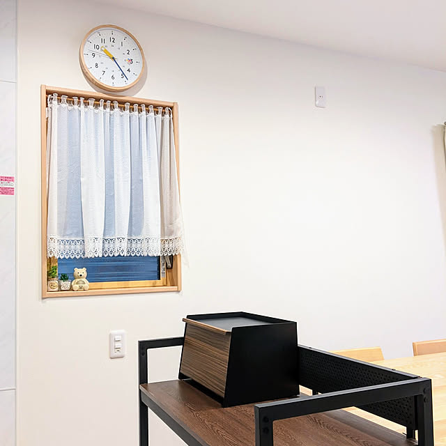 キッチンアイテム,見てくださってありがとうございます,こどもと暮らす,ダイニングテーブル,カウンターデスク,アイアン,宮武製作所,ティール,TEER,壁掛け時計,ストゥールマン,キッチン後ろのカウンター,小窓,ブレッドケース,生活感を隠す,My Desk cochonの部屋