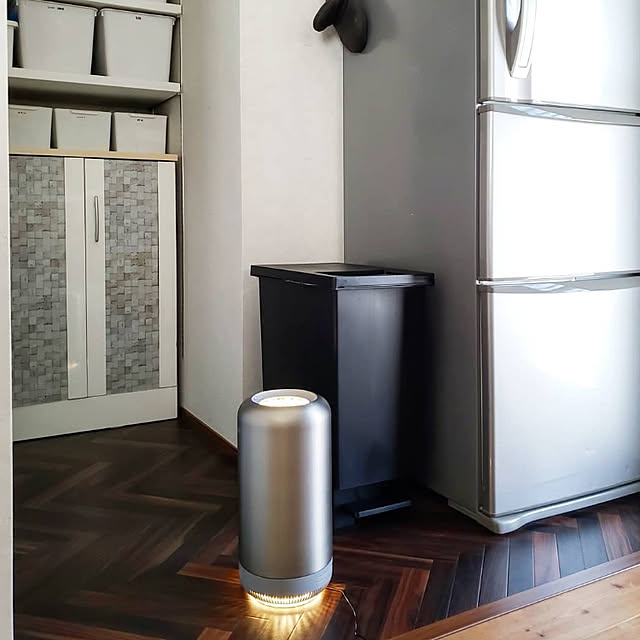 Kitchen,消臭,cado,におい対策,オシャレ家電,トイレ臭,ig→misaki.ie,脱臭機,いつもいいねやコメありがとうございます♡,フォロワーさんに感謝♡,パントリー,キッチン収納,匂い対策,クッションフロア,へリンボーンの床 Misakiの部屋